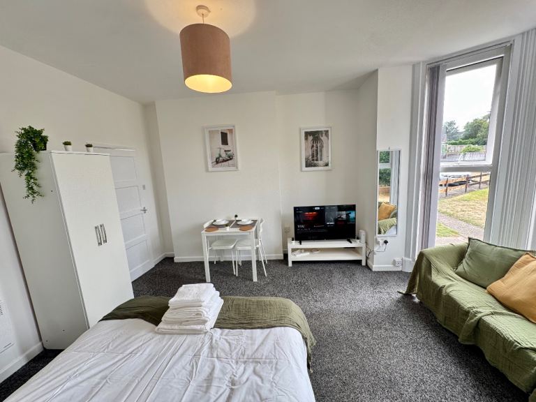 ONE/Studio Flat In Kidderminster ALL BILLS INCLUDED