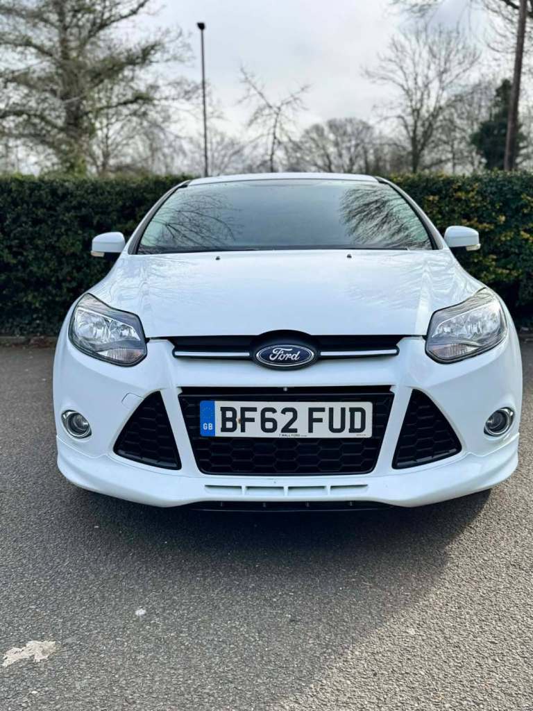 Ford focus S 1.6 180hp