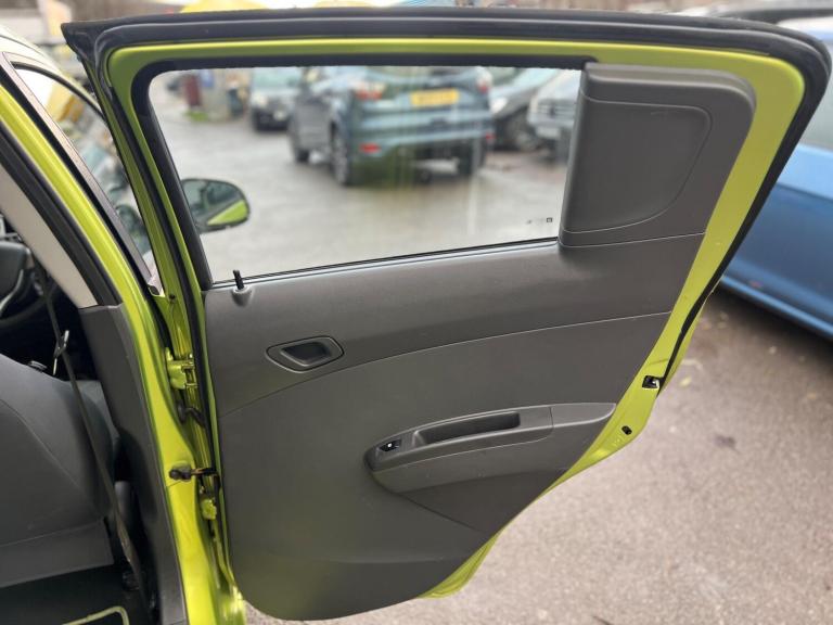 2012 Chevrolet Spark 1.2i LT Euro 5 5dr HATCHBACK Petrol Manual