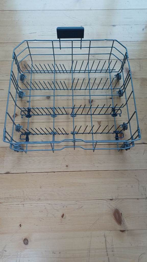 Dishwasher lower basket