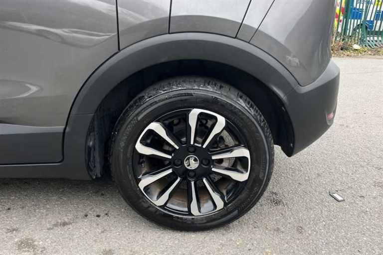 2021 Vauxhall Crossland 1.2i (83 PS) SE 5 Door Petrol SUV *** 1 Private Owner from New *** SUV Pe...