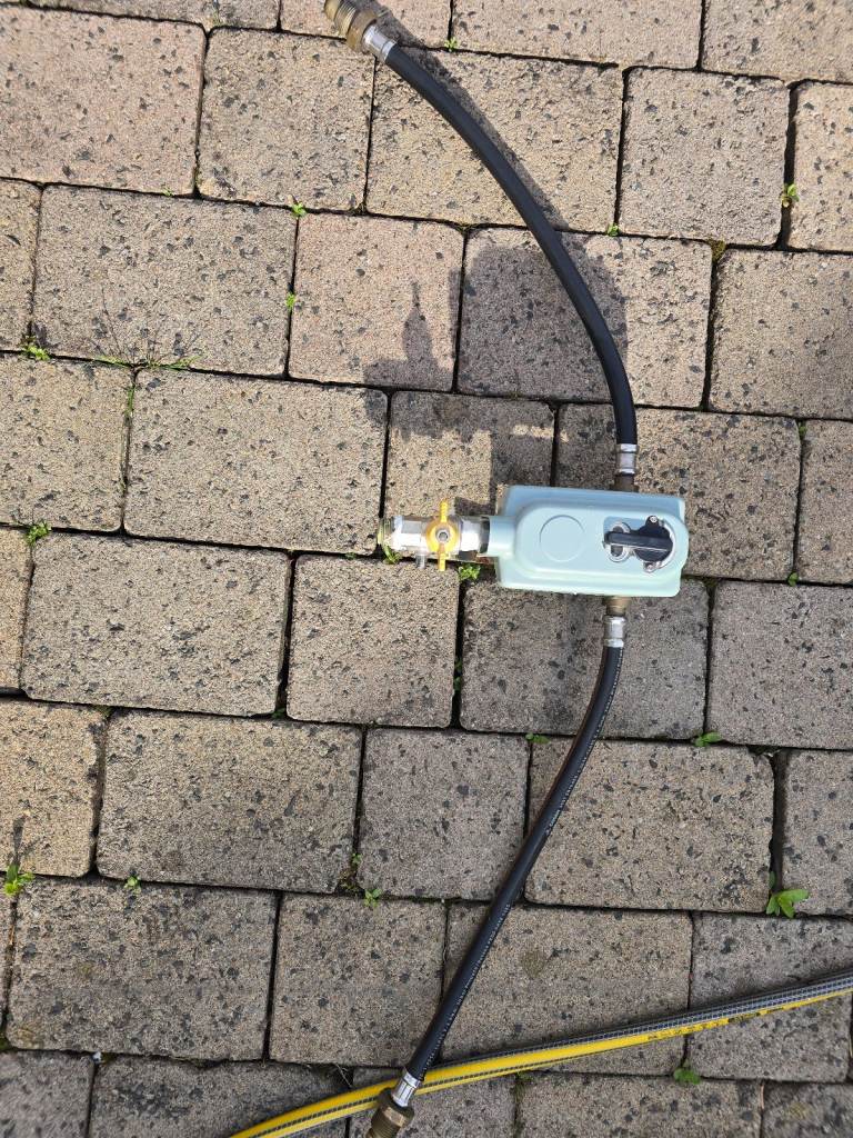 2 way gas regulator 