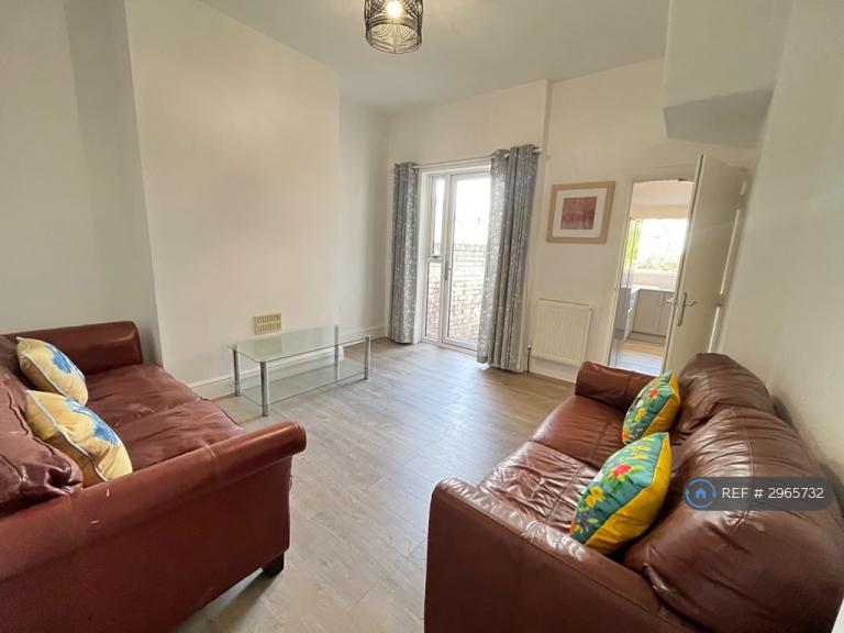 5 bedroom house in Cambridge Road, Bristol, BS7 (5 bed) (#2965732)