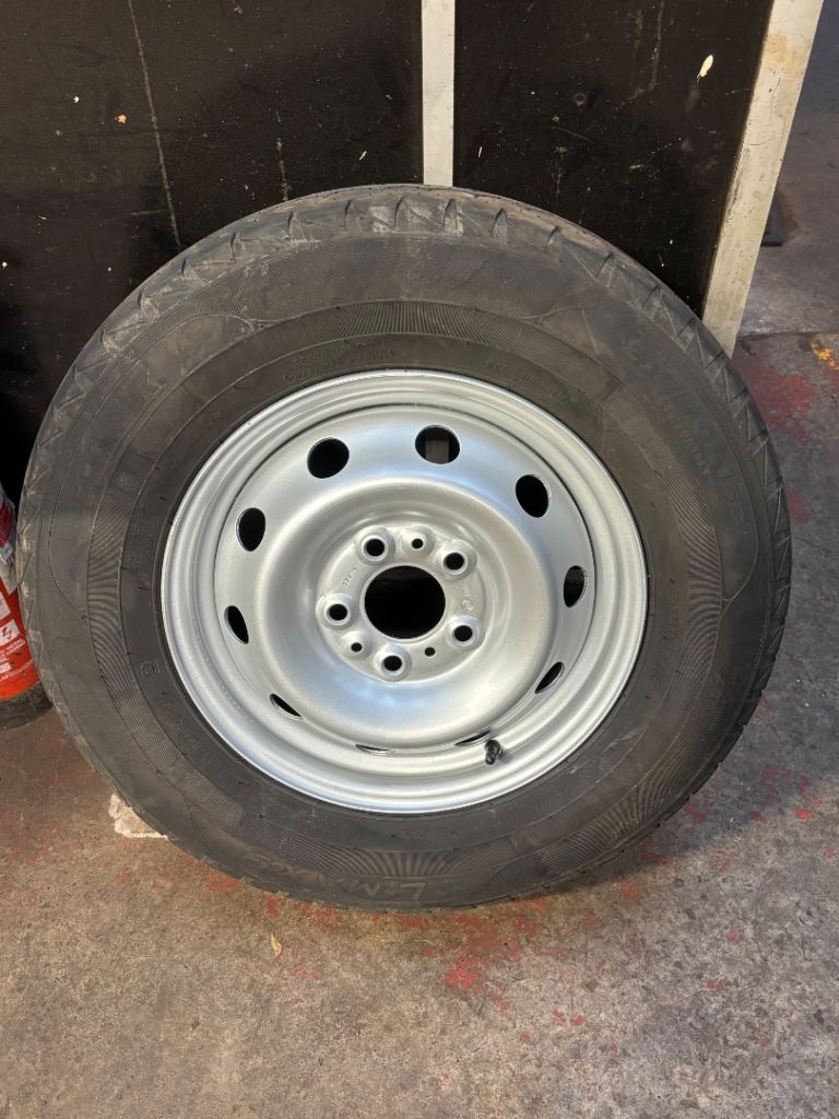 Citroen Relay/Peugeot Boxer/Vauxhall/ Fiat Road Wheel and Tyre