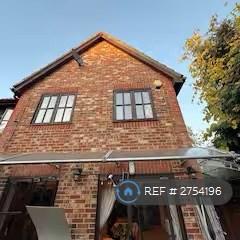 3 bedroom house in Hither Farm Road, London, SE3 (3 bed) (#2754196)