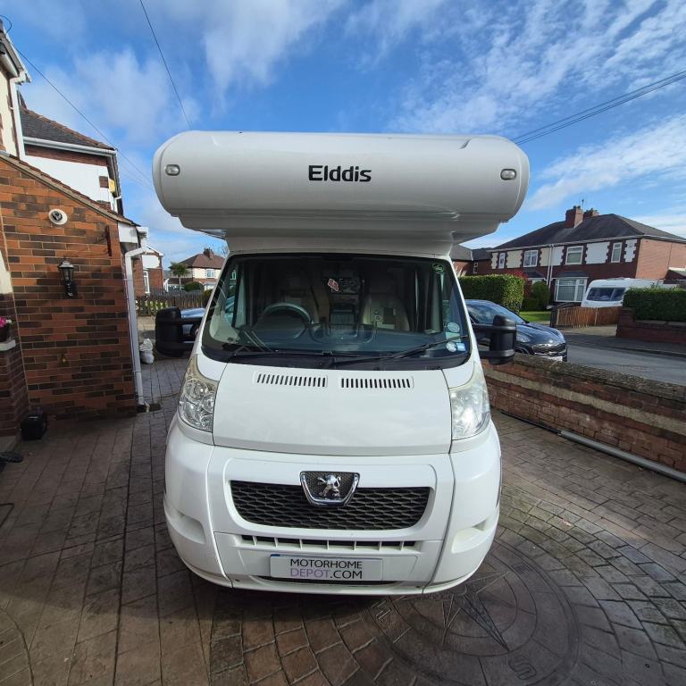 Elddis Avantgarde 180 6 Berth 6 Belt rear lounge motorhome