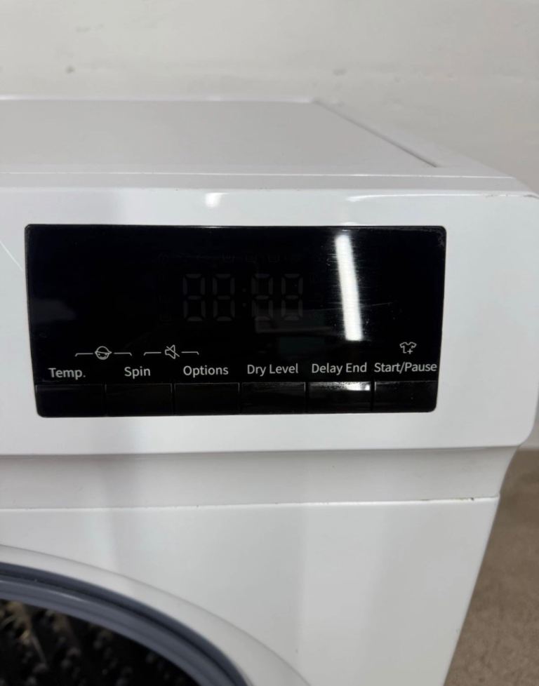 Hisense Massive 10kg/6kg washer dryer like new condition free delivery 