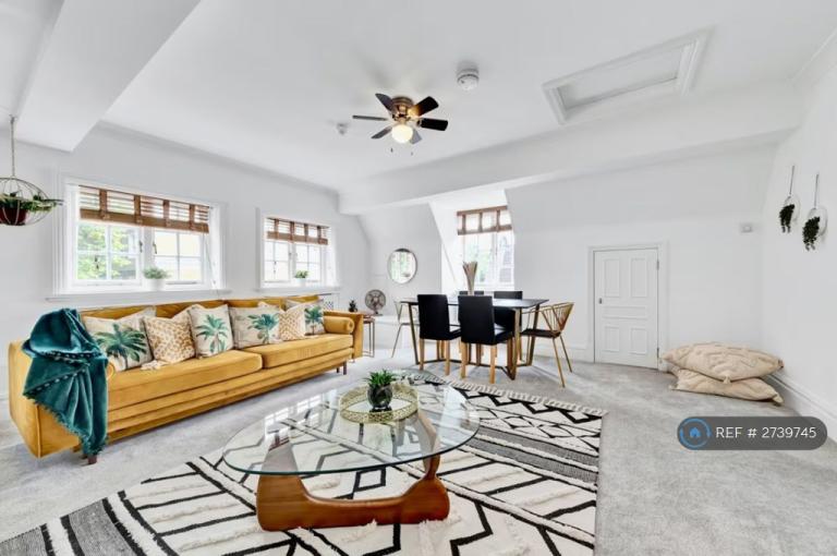 1 bedroom flat in South Kensington, London, SW5 (1 bed) (#2739745)