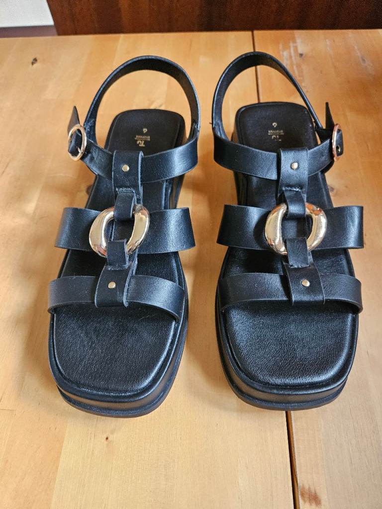 Ladies black wedge sandals / shoes, Size 6 / 7 by TU.  Brand new & on trend £8