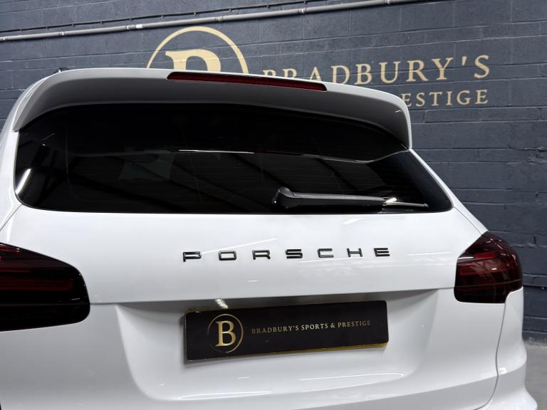 PORSCHE CAYENNE 3.0 V6 E-Hybrid S Platinum Edition 2017