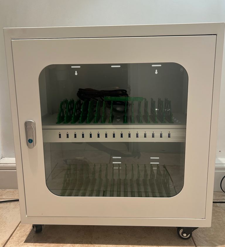 30 Bay Mobile Storage Cart & Charging Station for IPads Mobile Phone Chromebook Computers