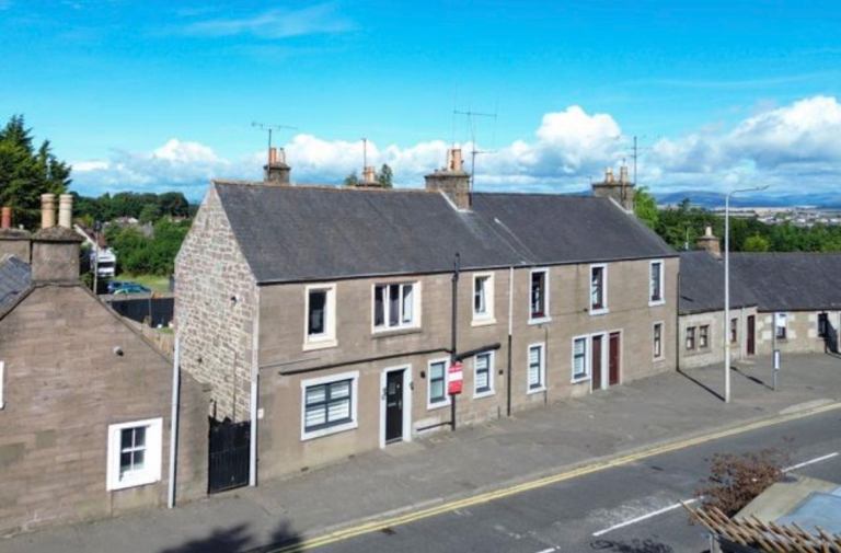 3 bed ground floor property for sale offers over £140k