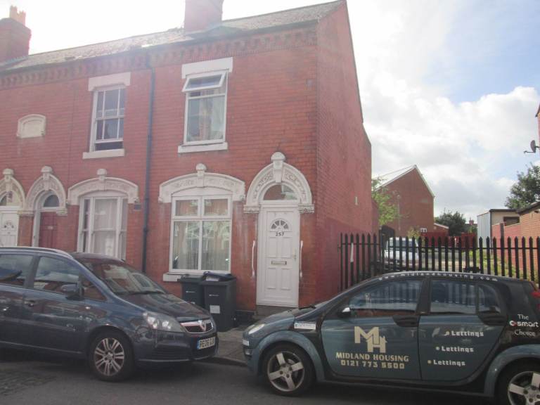 Rooms Available, Clifton Road, Sparkhill, Birmingham