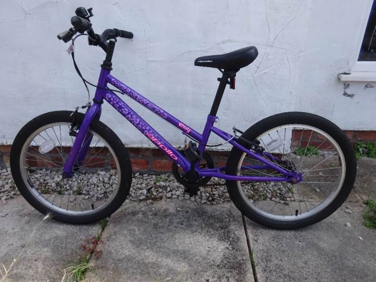 Apollo Envy Junior Childrens 20" Bike, purple