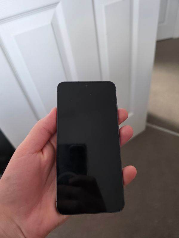 Unlocked S23 128GB - excellent condition!