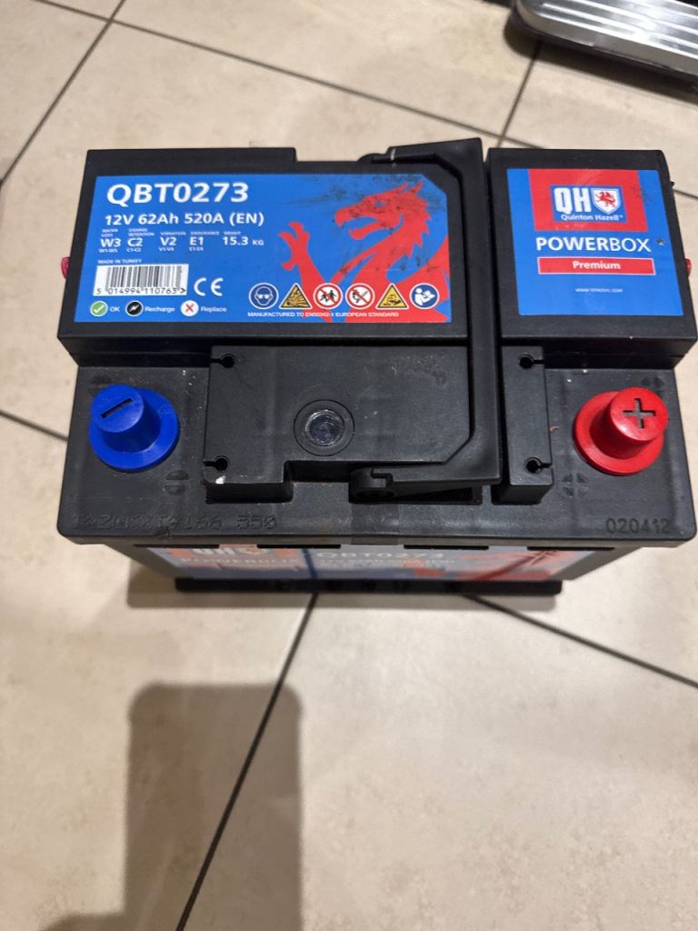 QH car starter battery 027