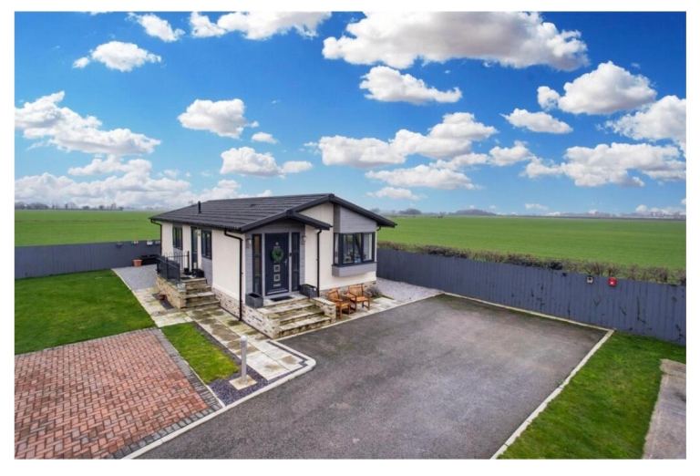 Beautiful Residential Stately Albion “Badminton” for sale 