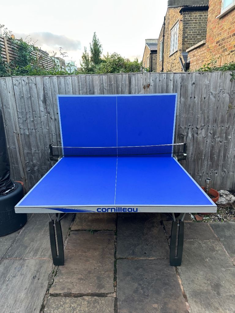 Cornilleau Outdoor 240 Table Tennis Table – Blue, Rain cover included
