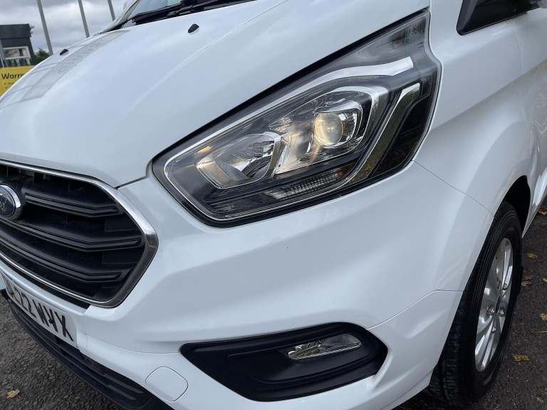 2022 Ford Transit Custom 2.0 300 EcoBlue Limited L2 H1 Euro 6 (s/s) 5dr PANEL VAN Diesel Manual