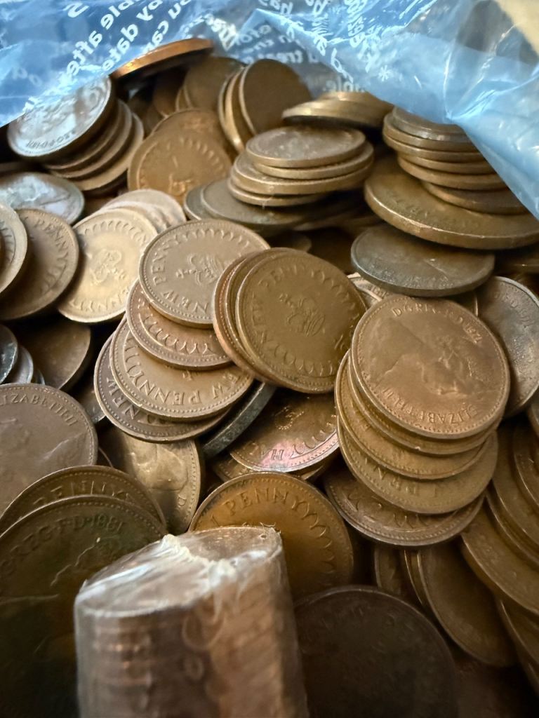 Pre decimal coins in bulk wanted for cash 