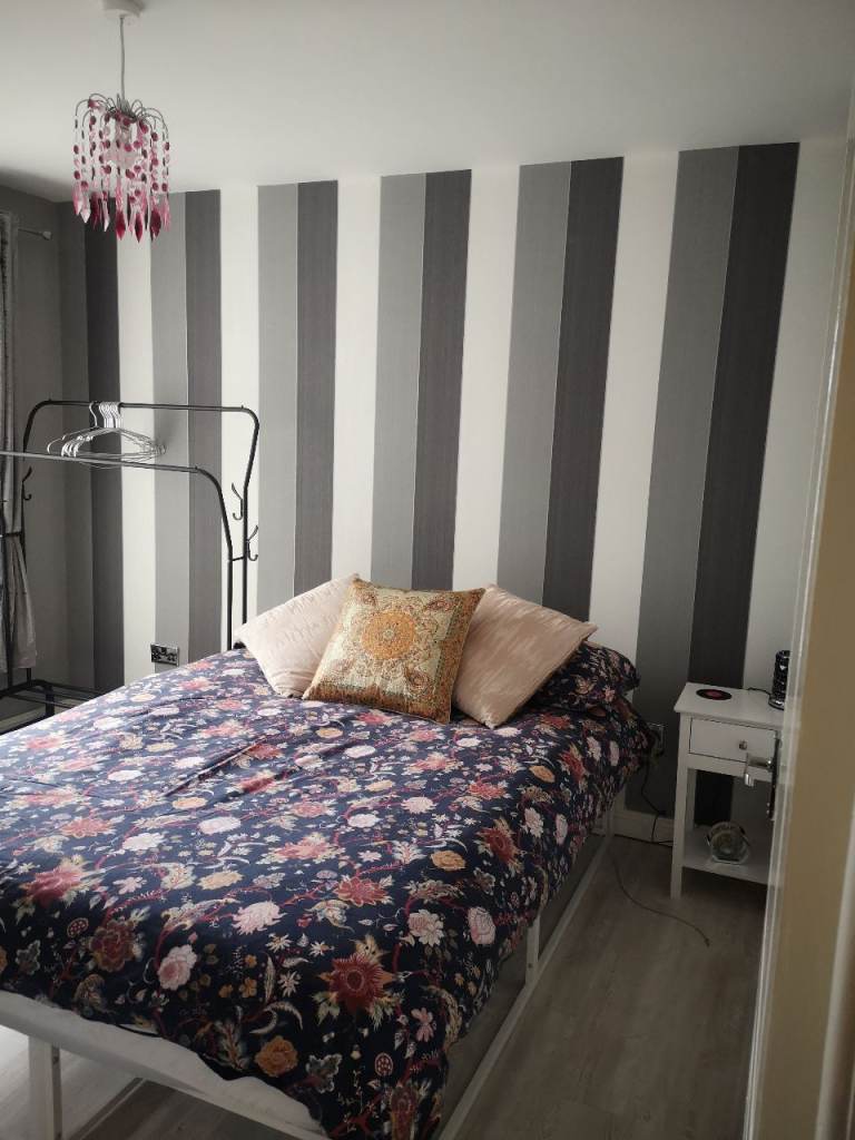 Cosy Double Room - Females Only