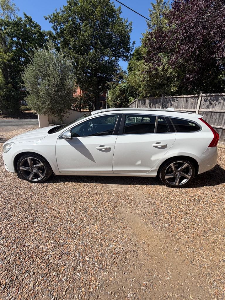 Volvo, V60, Estate, 2012, Manual, 1984 (cc), 5 doors