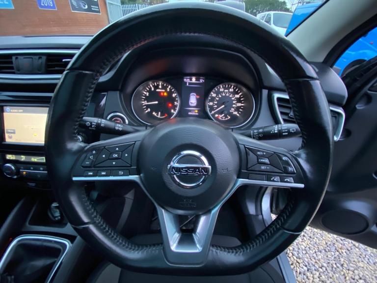 2018 Nissan Qashqai 1.2 DiG-T N-Connecta 5dr HATCHBACK PETROL Manual