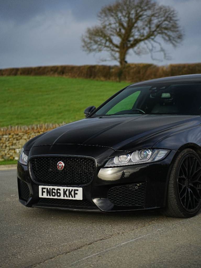 2016 Jaguar XFS 3.0 V6 368bhp