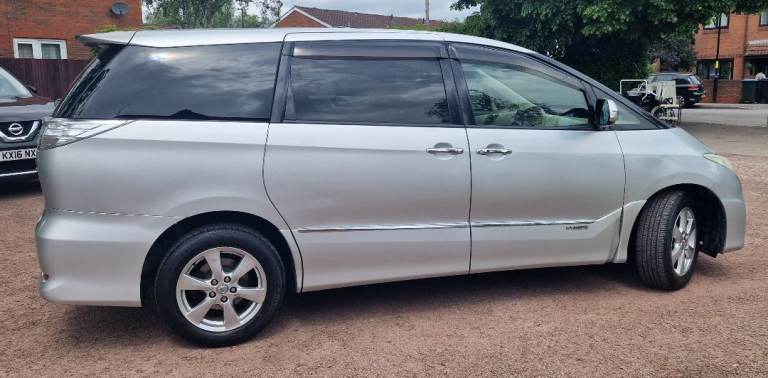 TOYOTA ESTIMA 2.4 VVT-I HYBRID 