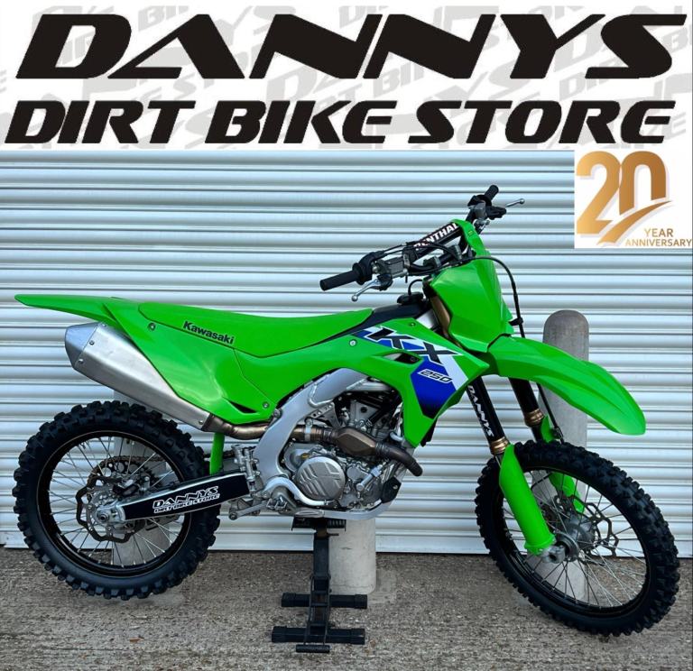 DANNYS DIRT BIKES IMMACULATE KAWASAKI KXF 250 2025 KX 250 MAY PX MX CRF YZF SXF