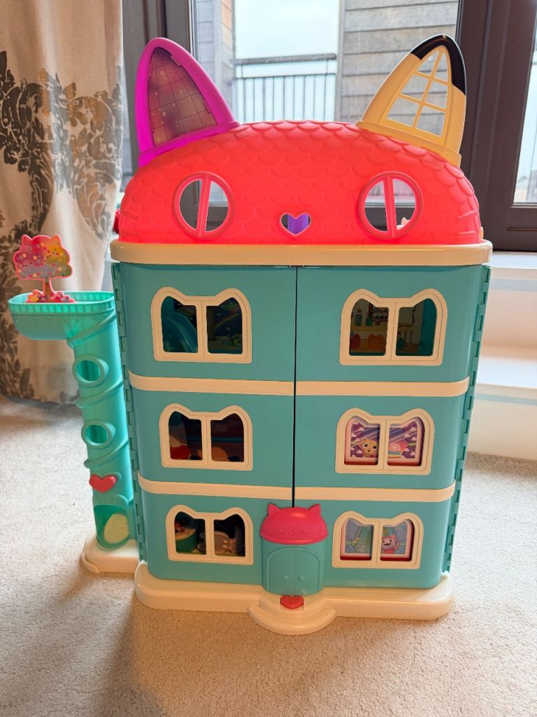 Gabby’s Dollhouse toy