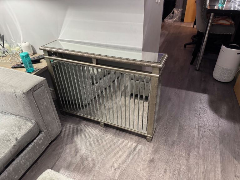 Radiator cover