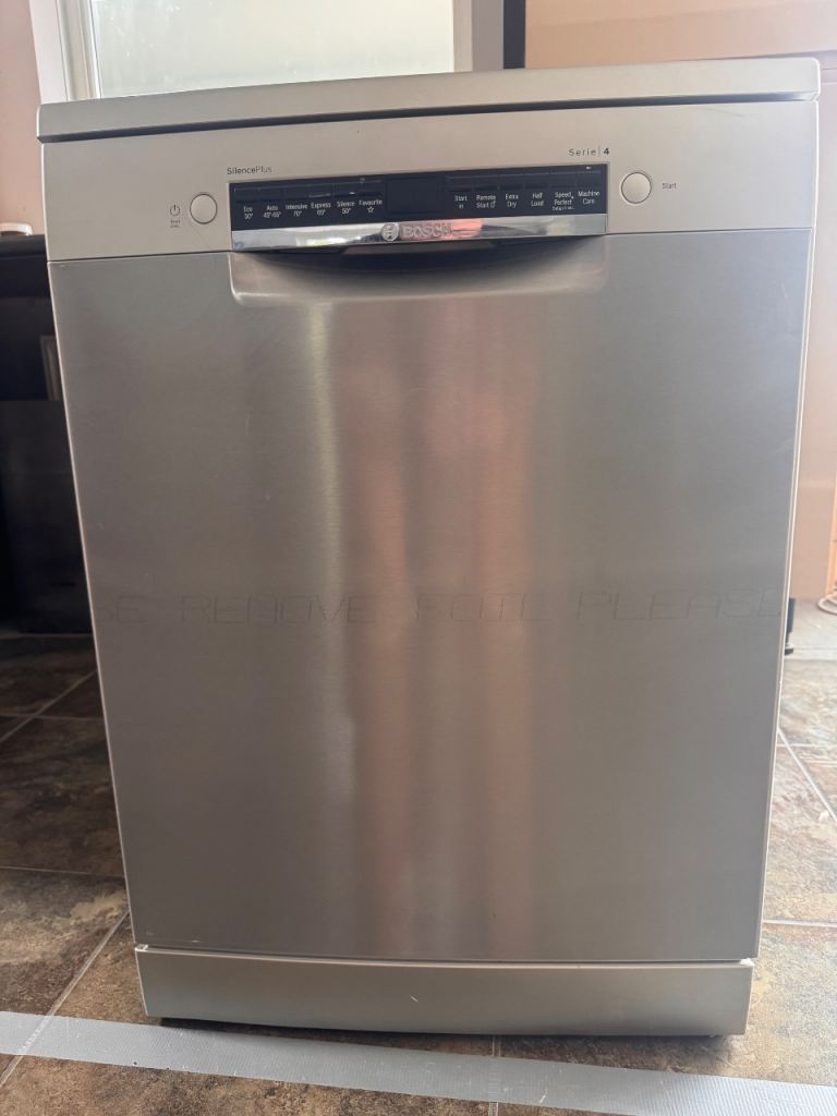 Bosch Series 4 Dishwasher, 6 months old 