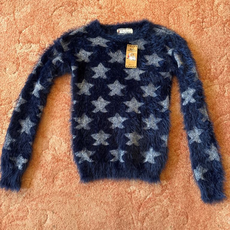 Fluffy Star Jumper - New Look age 12-13 years