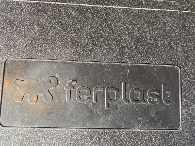 Ferplast Atlas50 medium size dog crate for sale