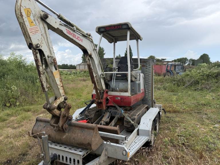 Takeuchi TB016 With Various Buckets & Trailer