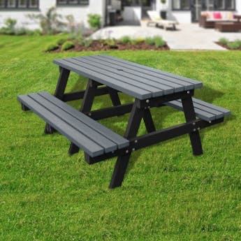 Picninc table