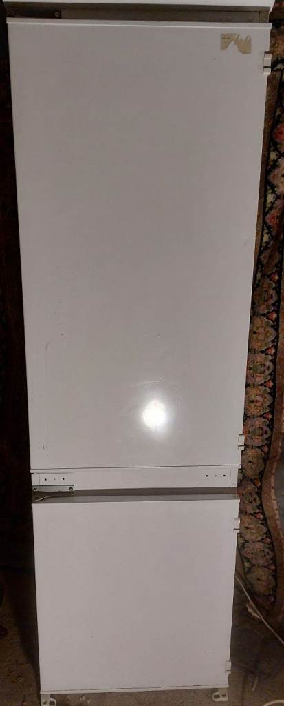integrated fridge freezer