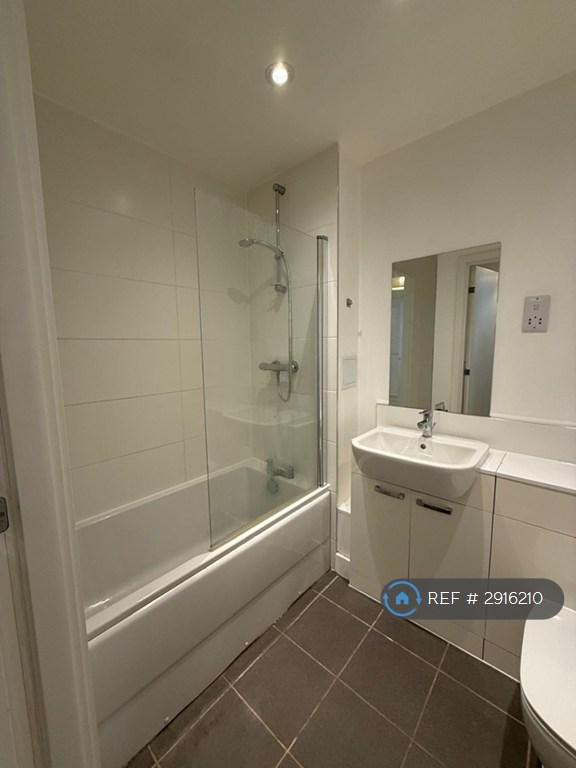 1 bedroom flat in Mulberry House, Stevenage, SG1 (1 bed) (#2916210)