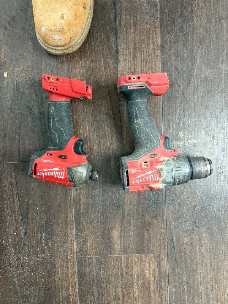 Milwaukee Combi drill an impact 