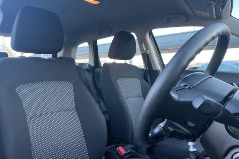 2023 Suzuki Vitara 1.4 Boosterjet 48V Hybrid Go 5dr ** Bluetooth / USB / AUX Connection ** Man Es...