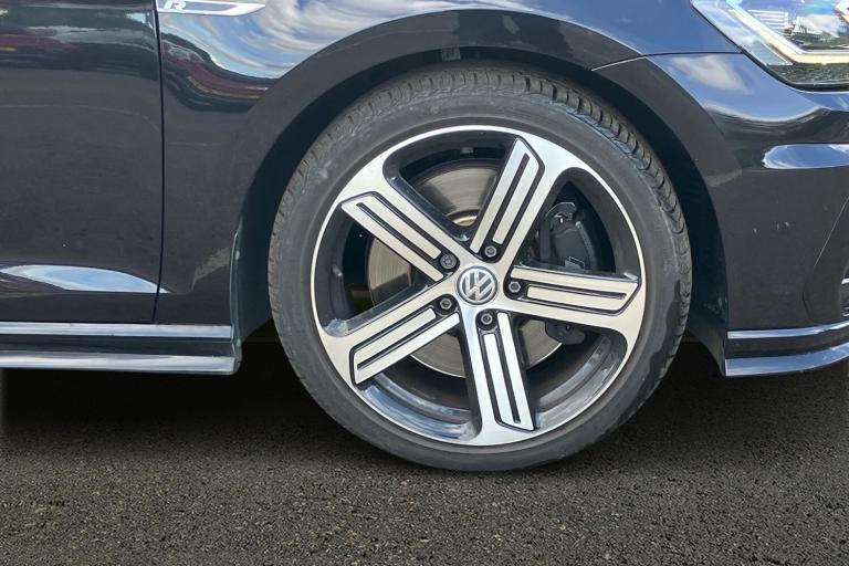 2019 Volkswagen Golf 2.0 TSI 300 R 5dr 4MOTION DSG Hatchback PETROL Automatic