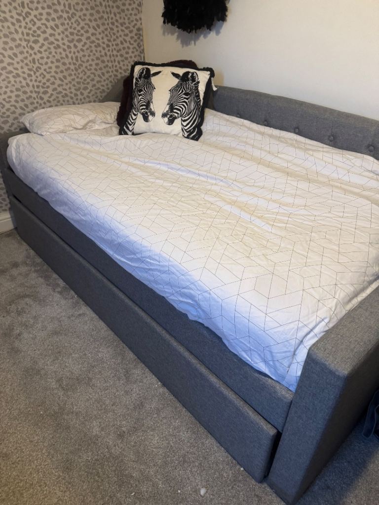Single bed for sale. Can be used as couch too. 