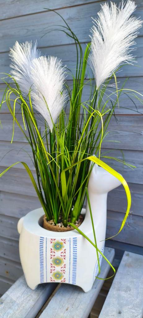 Cute Llama Planter with Artificial Pampas Grass 