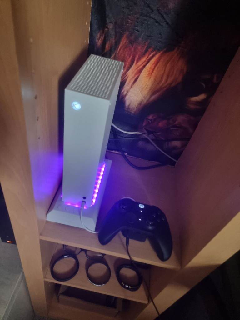 Xbox series s with new elliet series 2 controller 