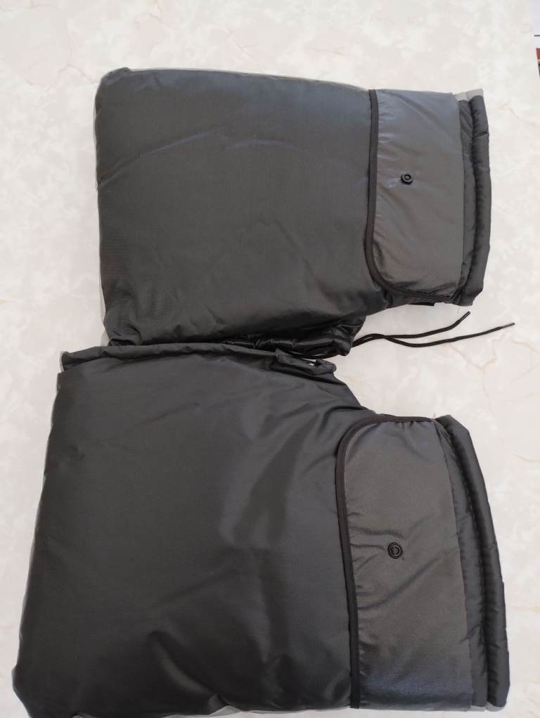 Motorcycle/Scooter Handlebar Muffs.