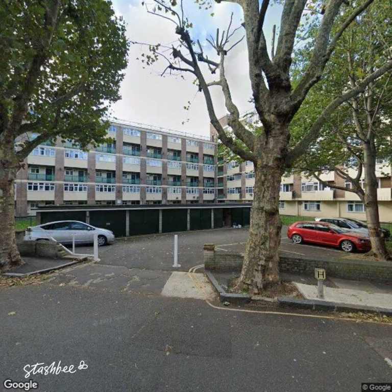 Garage to rent in London (SE16) | Stashbee