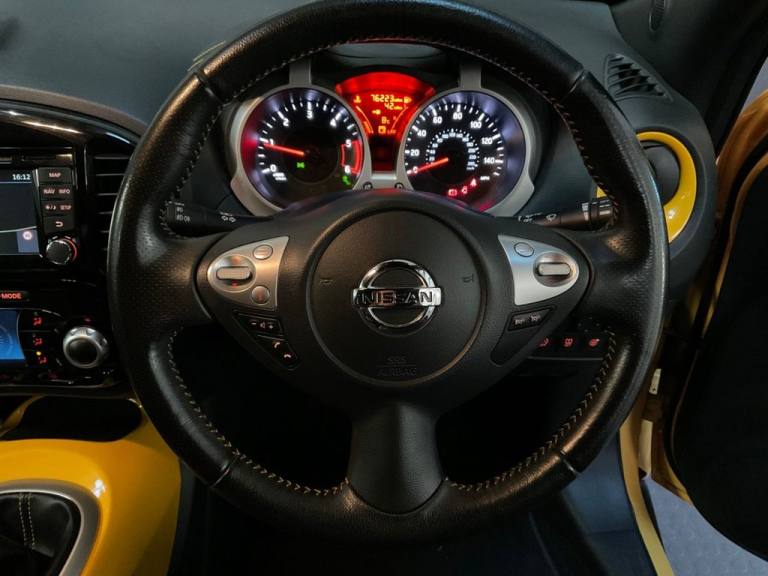 2016 Nissan Juke 1.5 dCi Tekna SUV 5dr Diesel Manual Euro 6 (s/s) (110 ps) HATCHBACK Diesel Manual