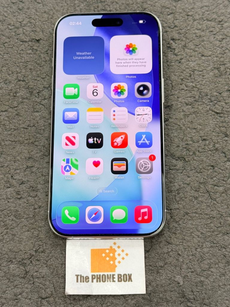 iPhone 16 Pro - White Titanium