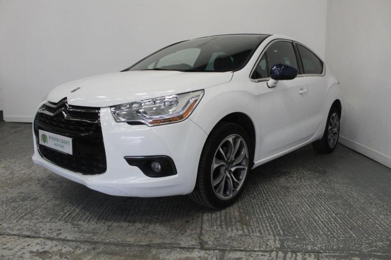 CITROEN DS4 1.6 e-HDi Airdream DStyle Nav Euro 5 (s/s) 5dr 2015